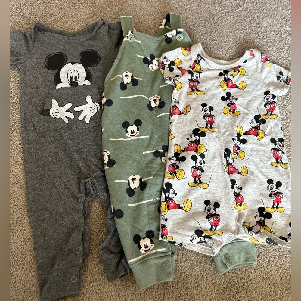Disney Outfits